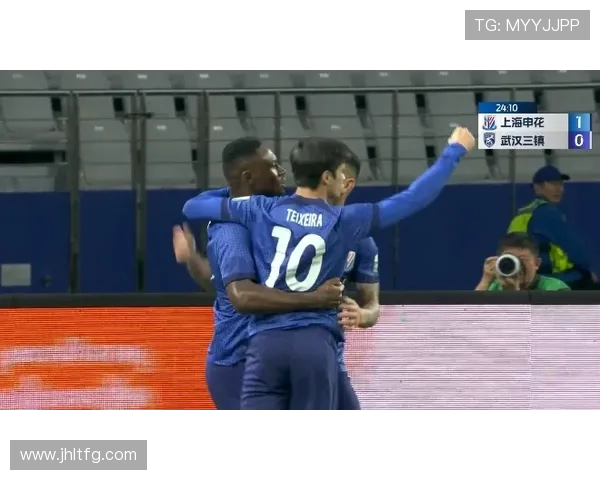 申花外援路易斯手术顺利完成正在康复中期待尽快回归训练与比赛